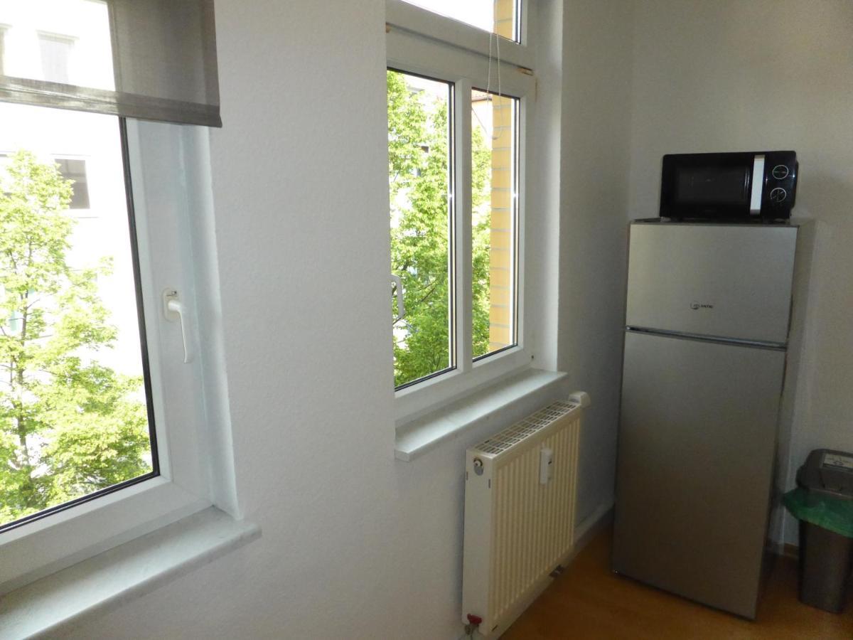 Jena City Apartment, Balkon, Sonnig, Wifi, Parkplaetze, Naehe Zentrum Ngoại thất bức ảnh