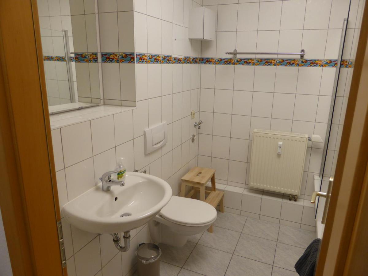 Jena City Apartment, Balkon, Sonnig, Wifi, Parkplaetze, Naehe Zentrum Ngoại thất bức ảnh