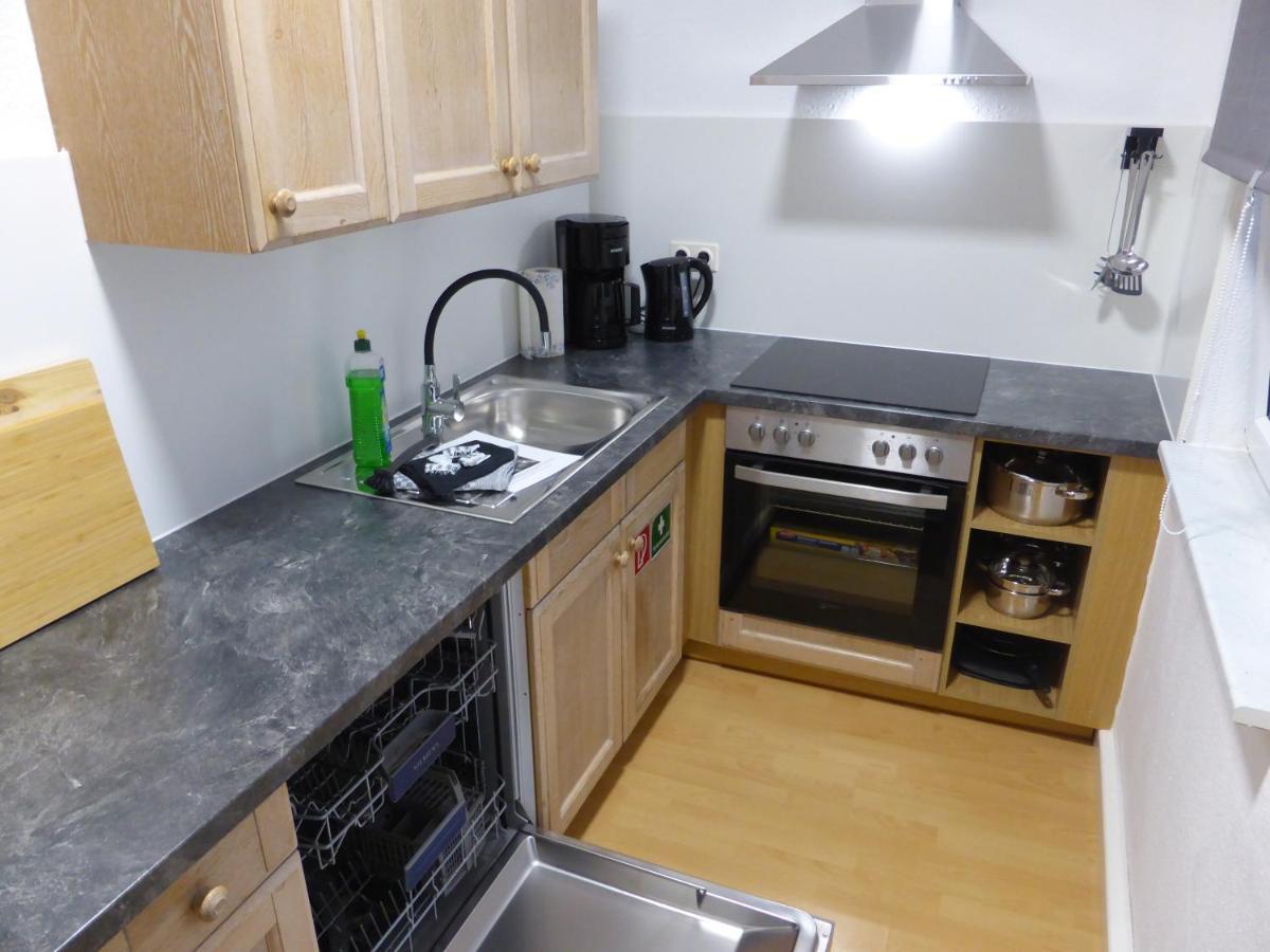 Jena City Apartment, Balkon, Sonnig, Wifi, Parkplaetze, Naehe Zentrum Ngoại thất bức ảnh